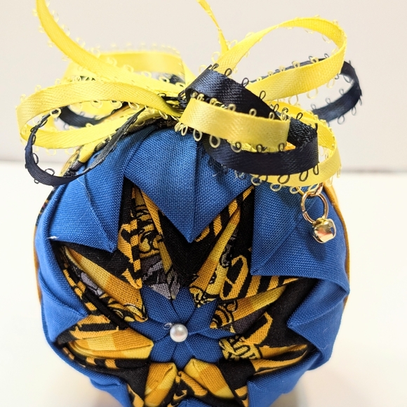 Hand crafted Hufflepuff ornament Harry Potter House of Hufflepuff decor - Picture 5 of 5